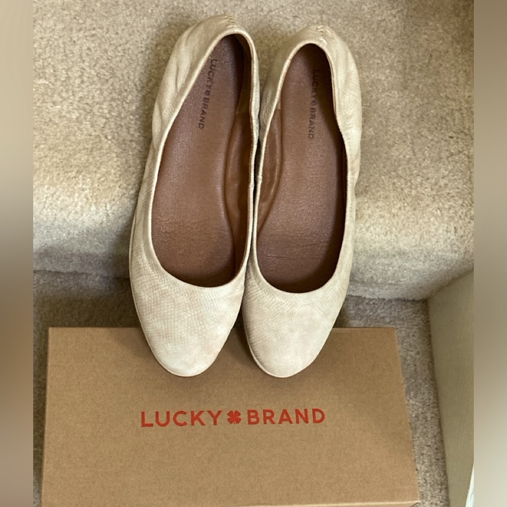 Lucky Brand Flats 11M